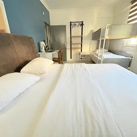 Modern Designer Flat In Cihangir, 2ba, 5beds, Ac, Lift