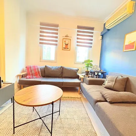 Modern Designer Flat In Cihangir, 2ba, 5beds, Ac, Lift *