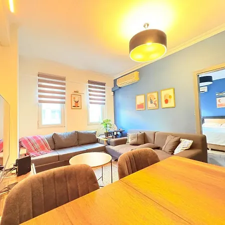 Modern Designer Flat In Cihangir, 2ba, 5beds, Ac, Lift Apartmán Istanbulská provincie